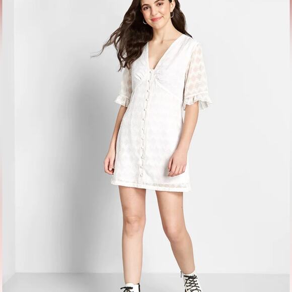 ModCloth Daytime Darling White Sheer Short-sleeve Vneck Button Down Mini Dress 8 - Picture 2 of 13